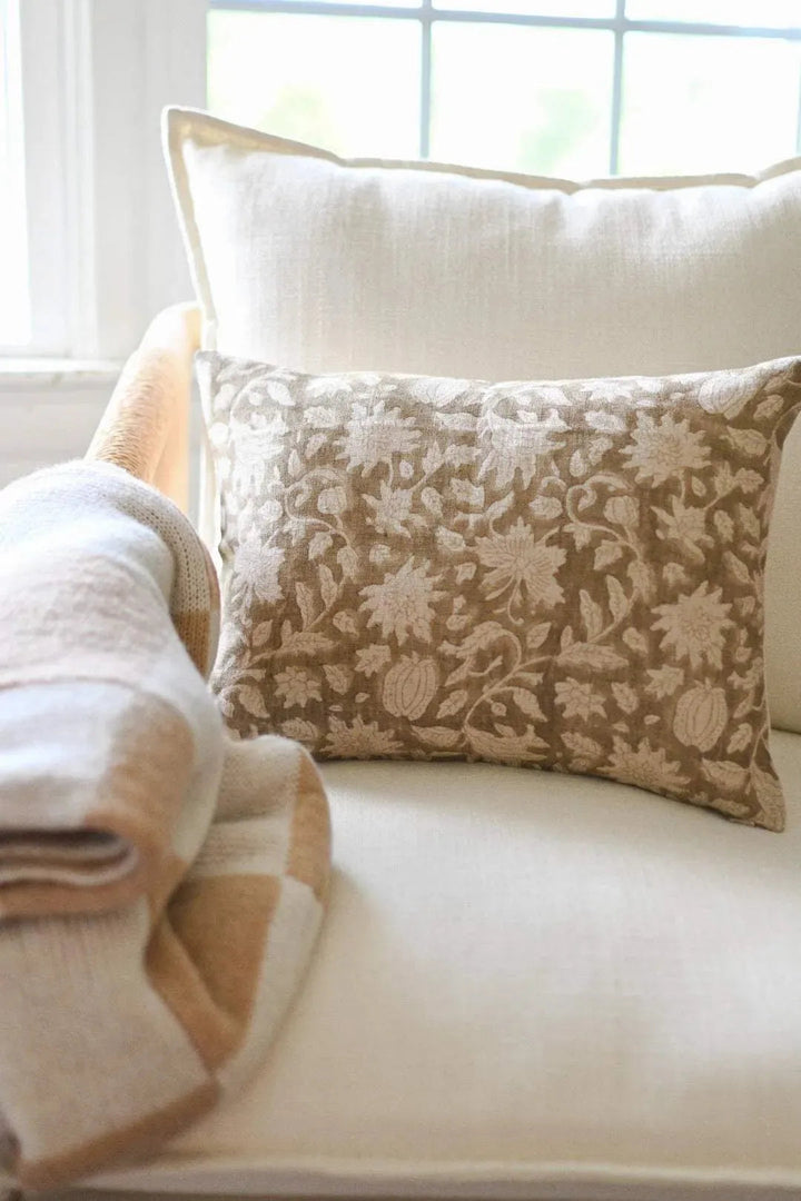 Nia Pillow Cover