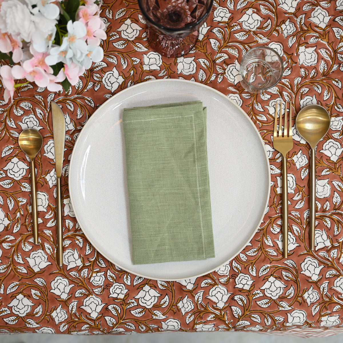 Sawyer Solid Linen Dinner Napkin