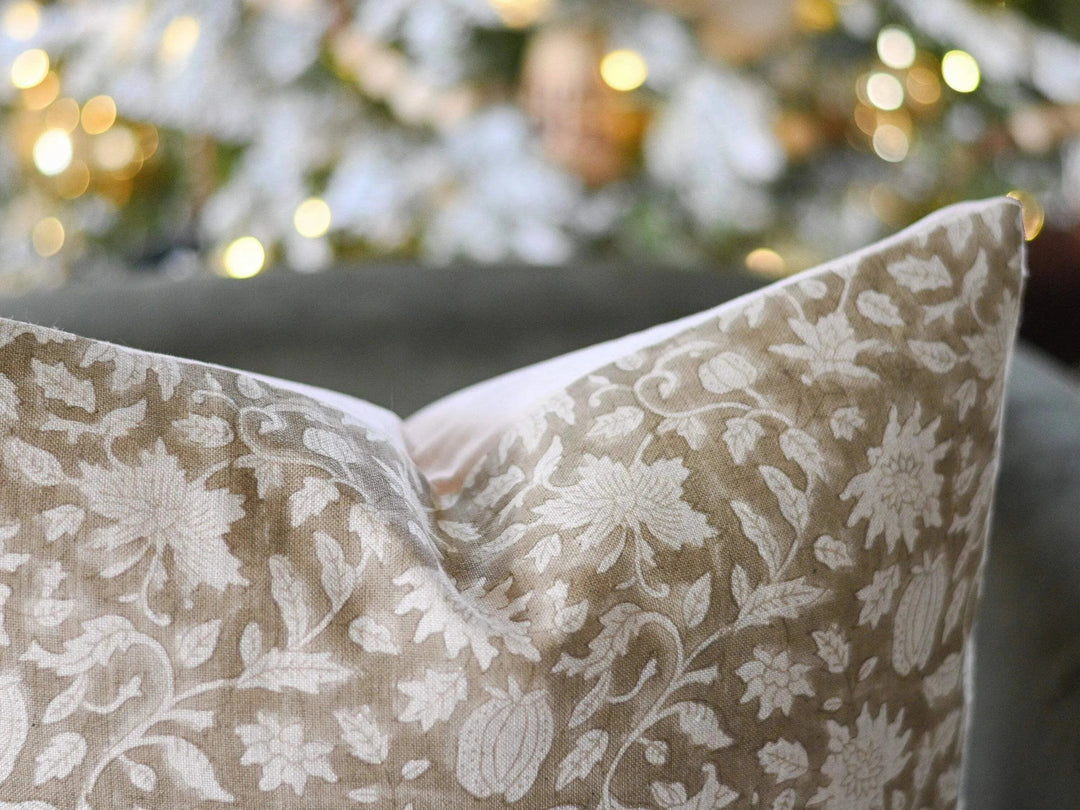 Nia Pillow Cover