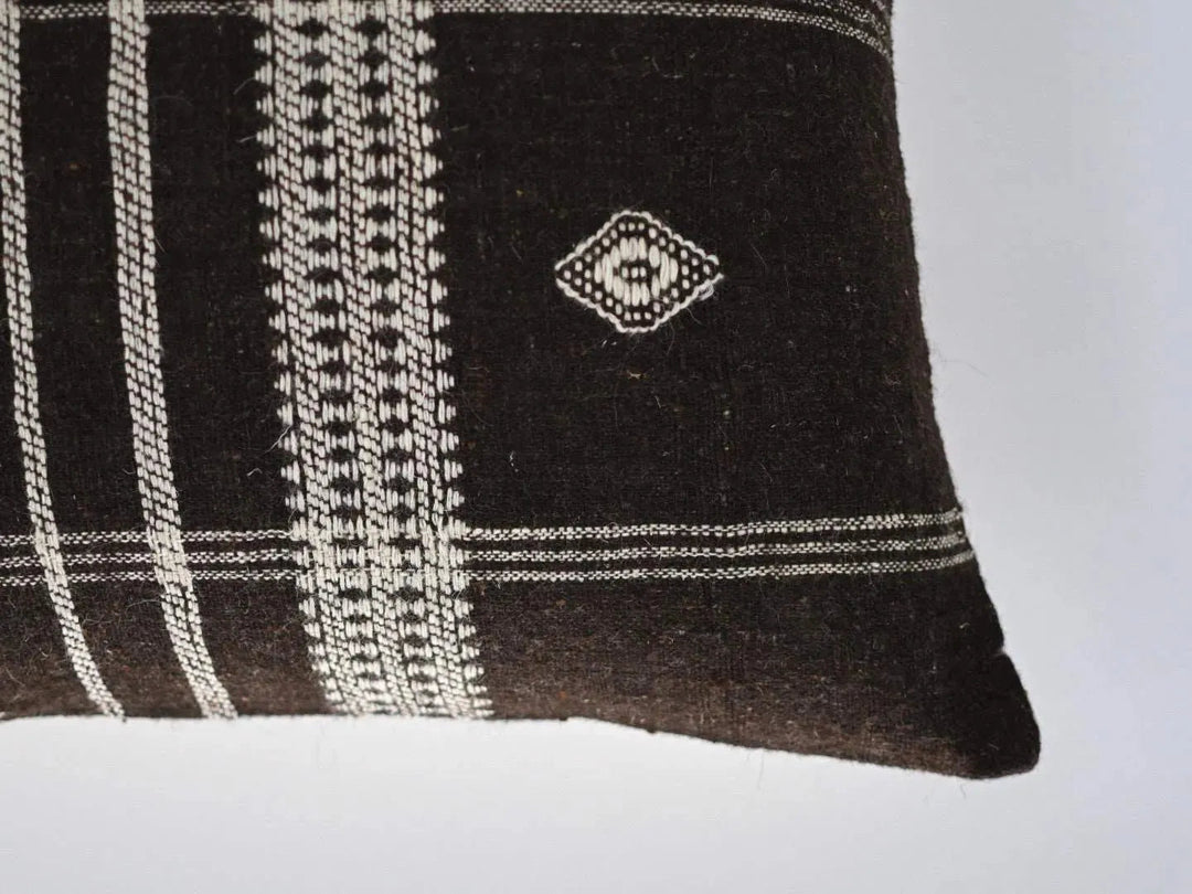Leah Woven Pillow Cover
