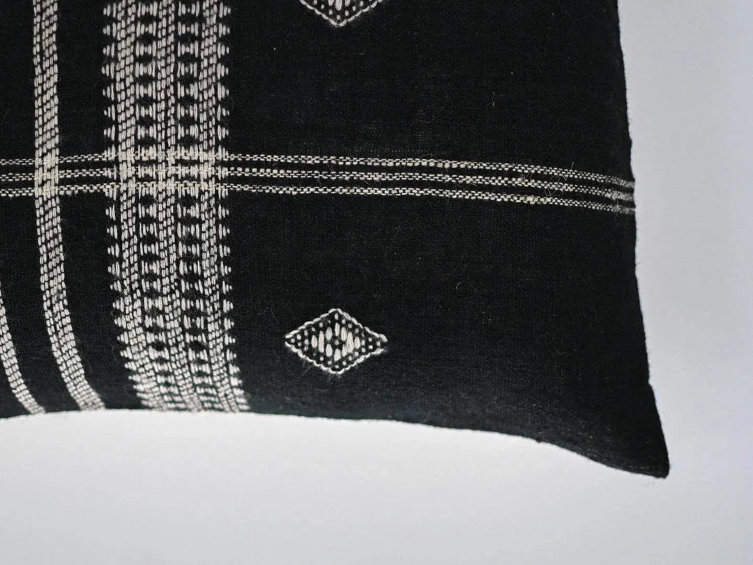 Lauren Woven Pillow Cover