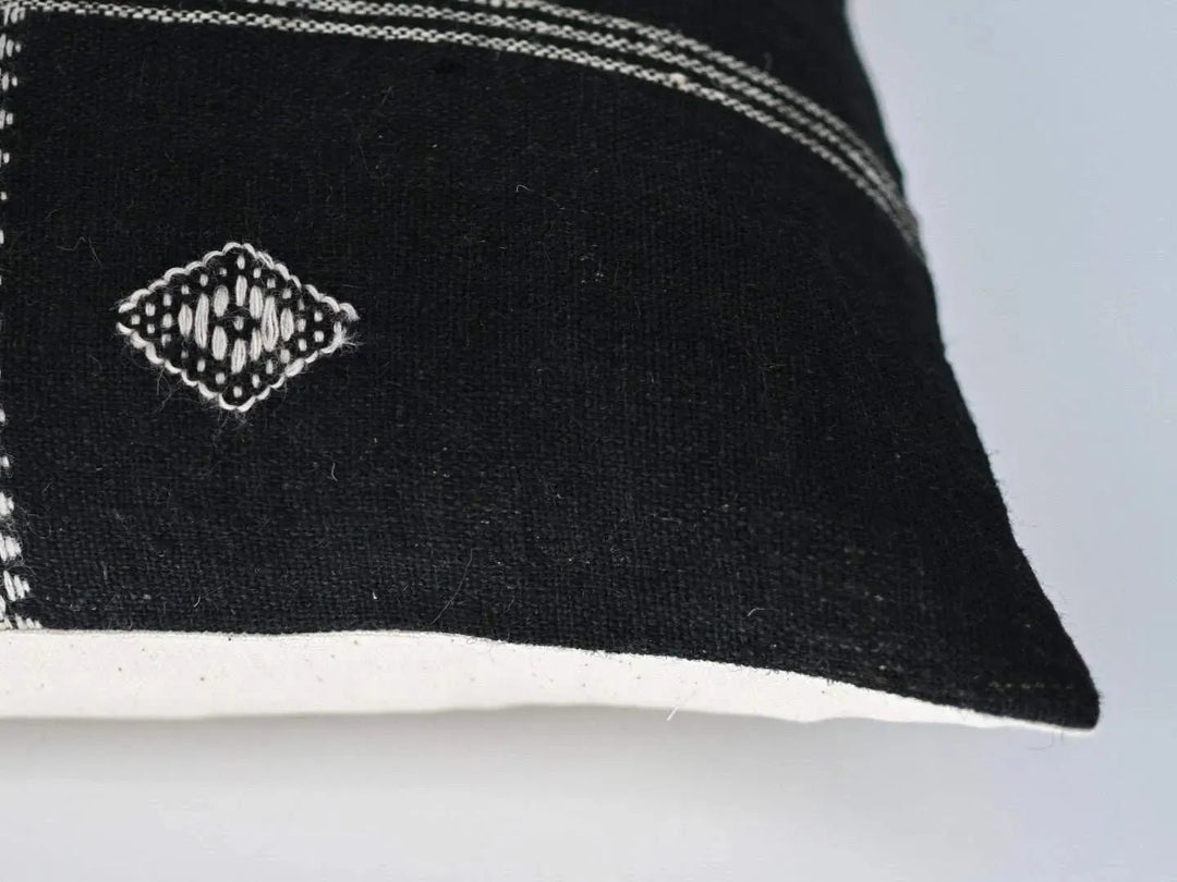 Lauren Woven Pillow Cover