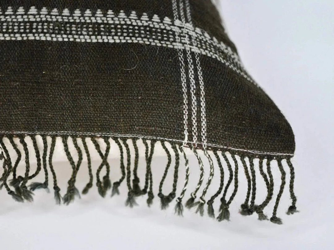 Lily Woven Pillow Cover