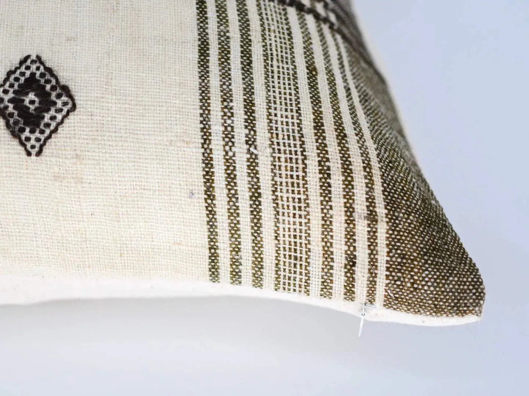 Lila Woven Pillow Cover