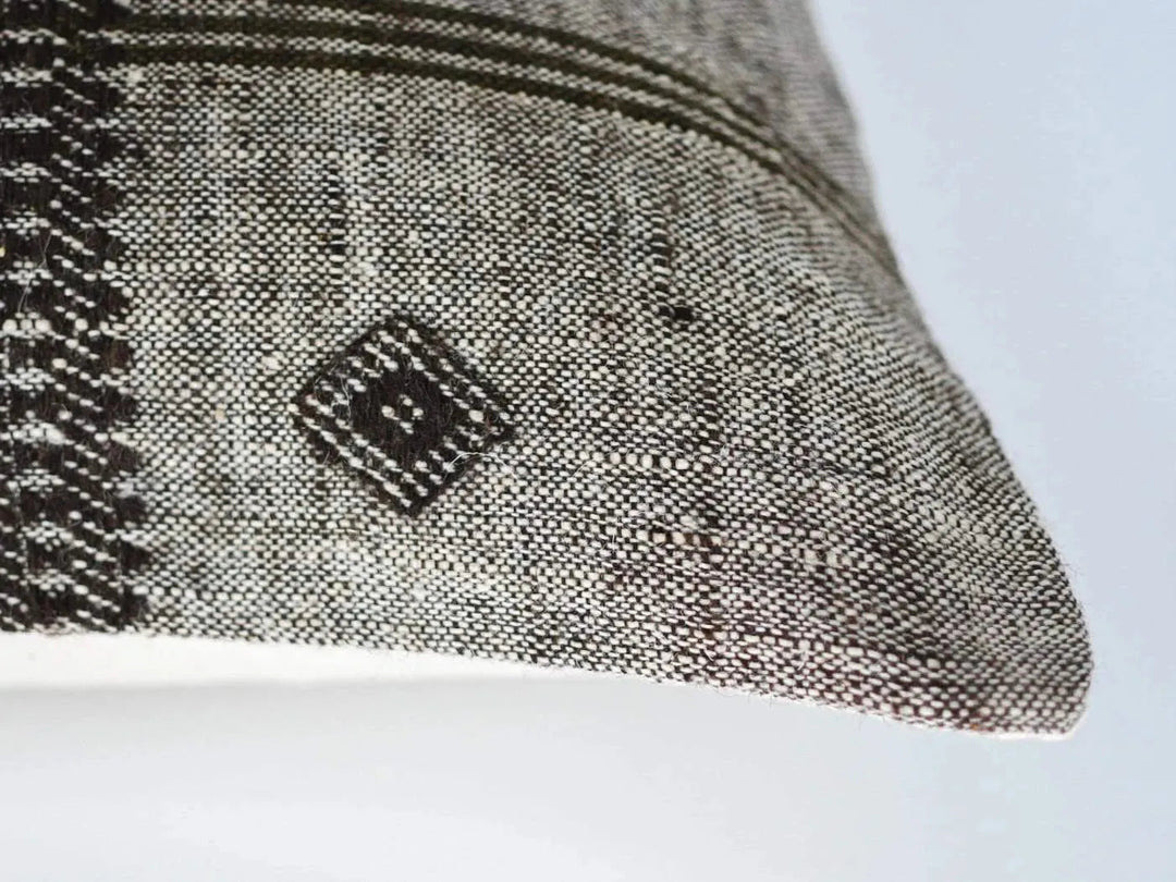 Leslie Woven Pillow Cover
