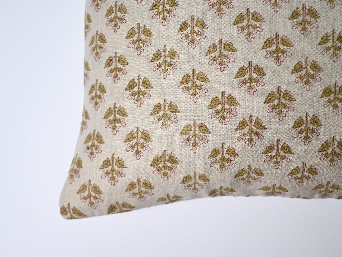 Quinn Pillow Cover