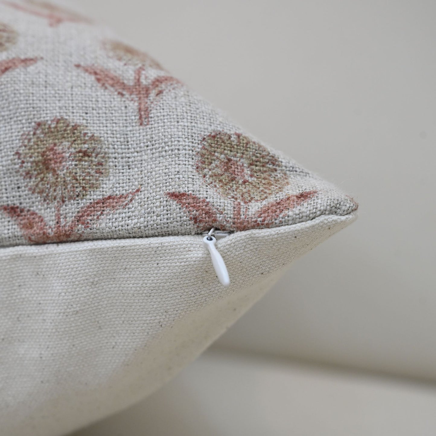 Handcrafted Linen Block Print Pillow Coverhceqoiascoisan