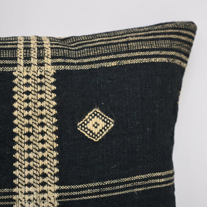 ZACHARY TEXTURED TRIBAL CUSHION