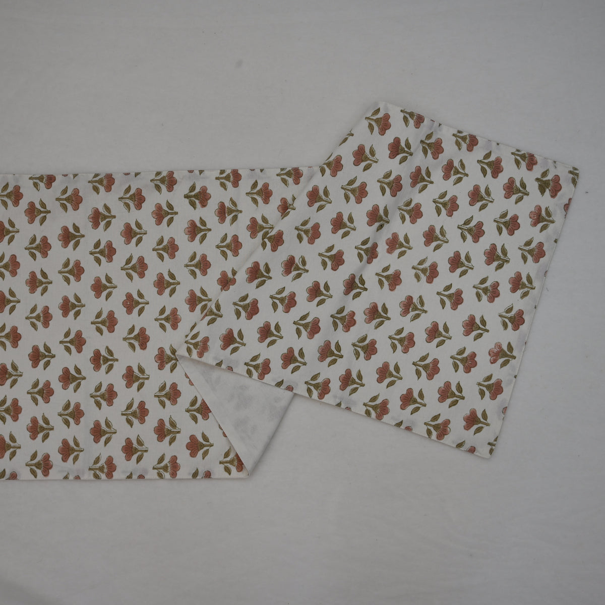 Niros  Dusty Cotton Table Runner