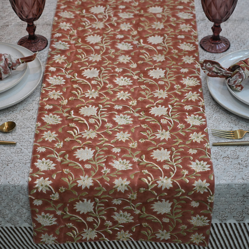 As Sen Red Cotton Table Runner