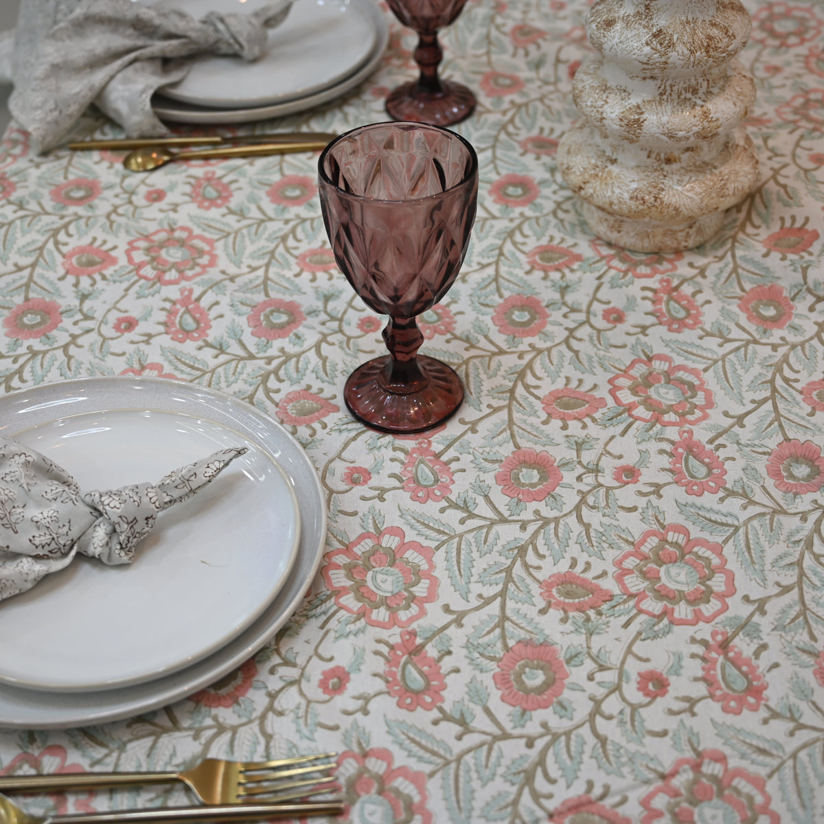 Nexoa Dusty Rose Cotton Tablecloth - Two Border