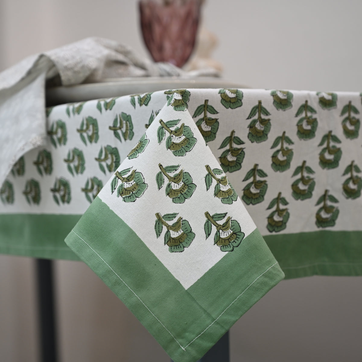 Rotceh Olive Green Cotton Tablecloth - Single Border