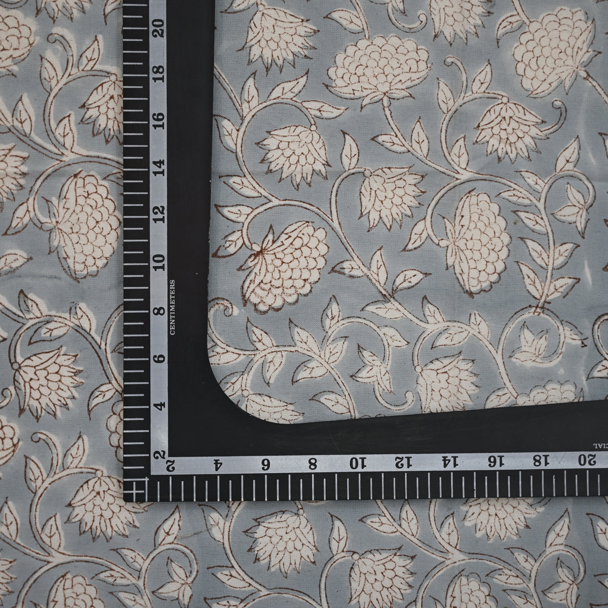 Dylan Floral Motif Dinner Napkin