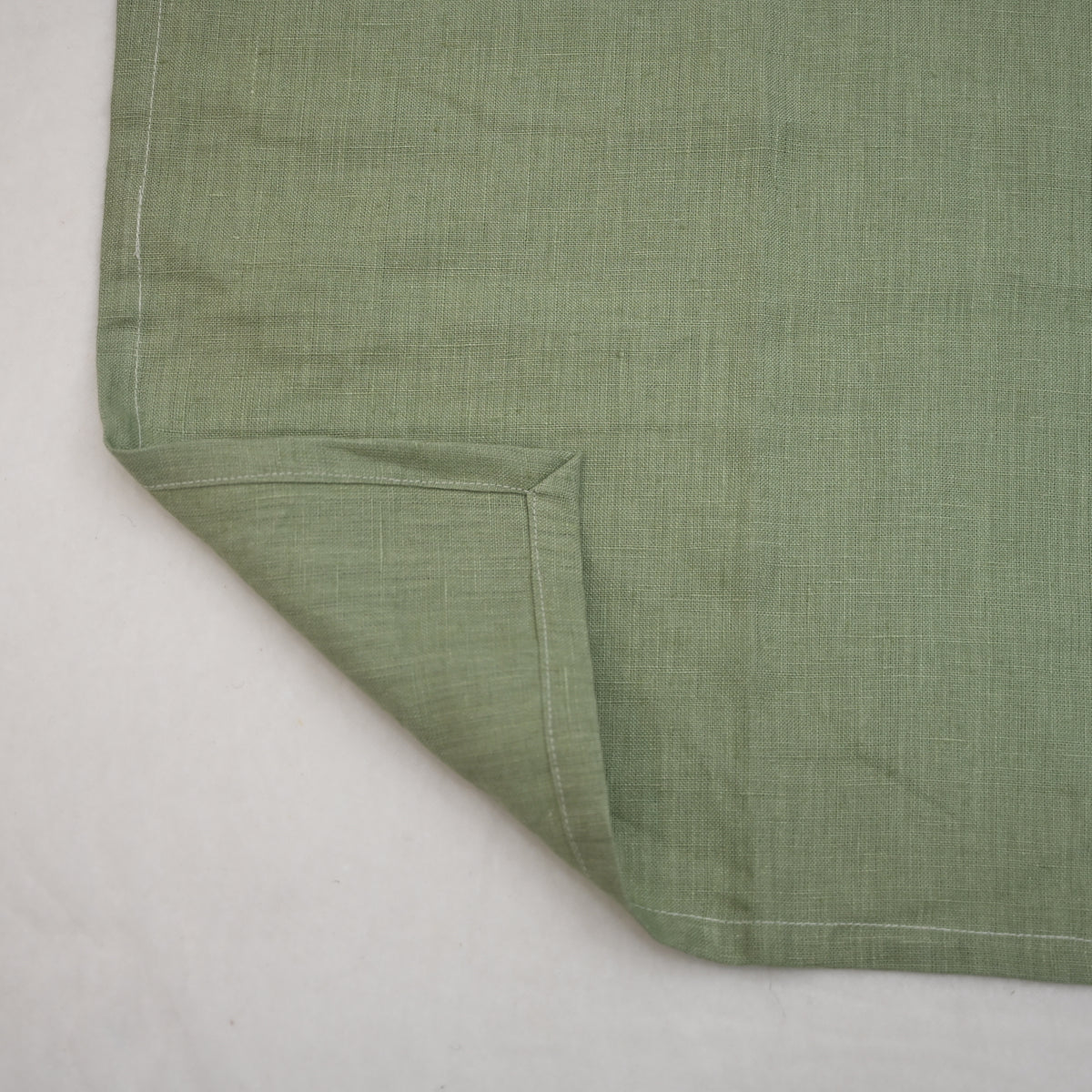 Sawyer Solid Linen Dinner Napkin