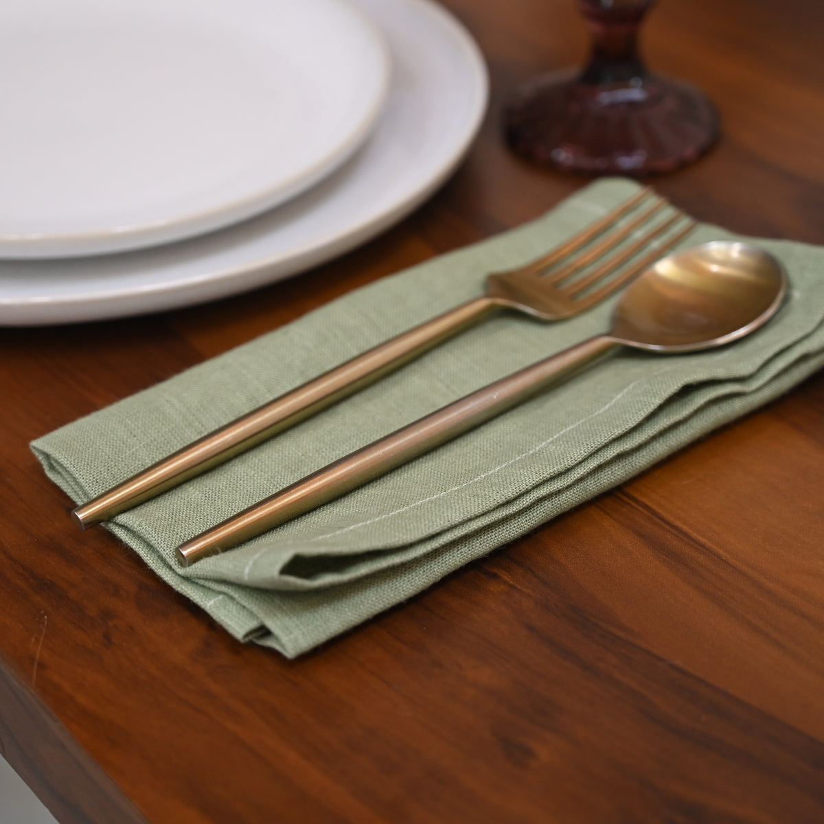 Sawyer Solid Linen Dinner Napkin
