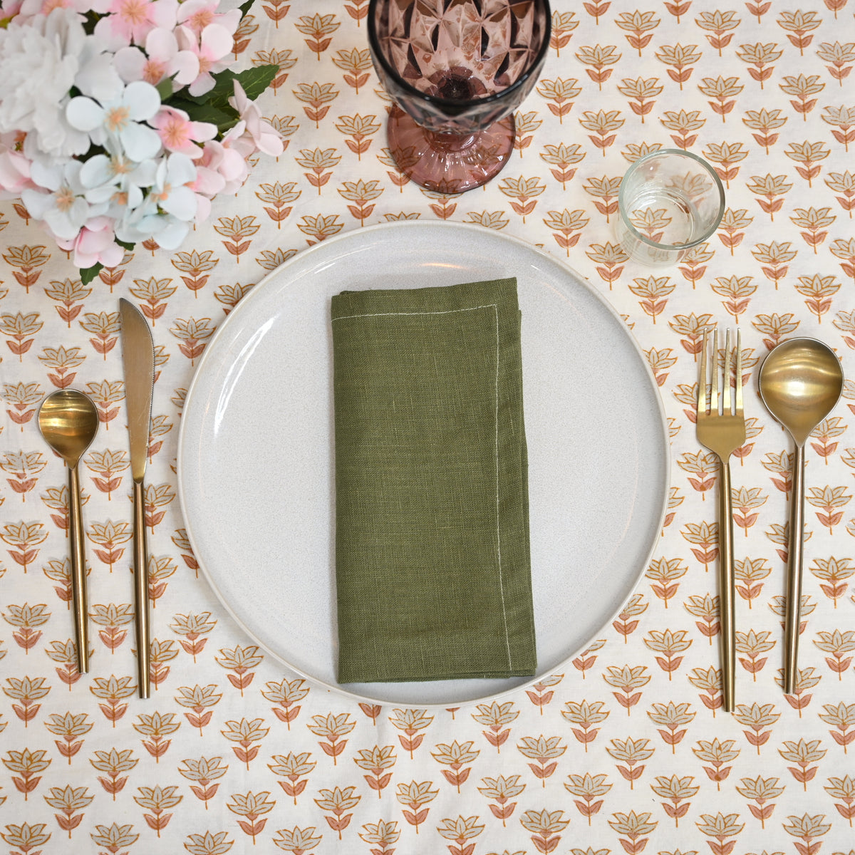 Brody Solid Linen Dinner Napkin