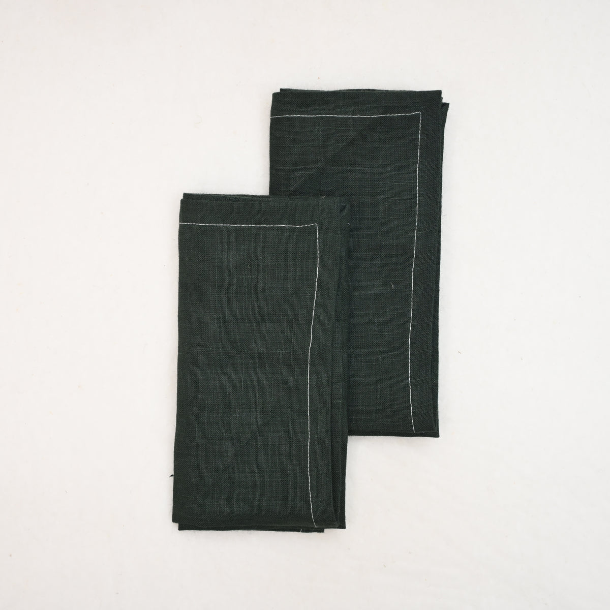 Axel Solid Linen Dinner Napkin