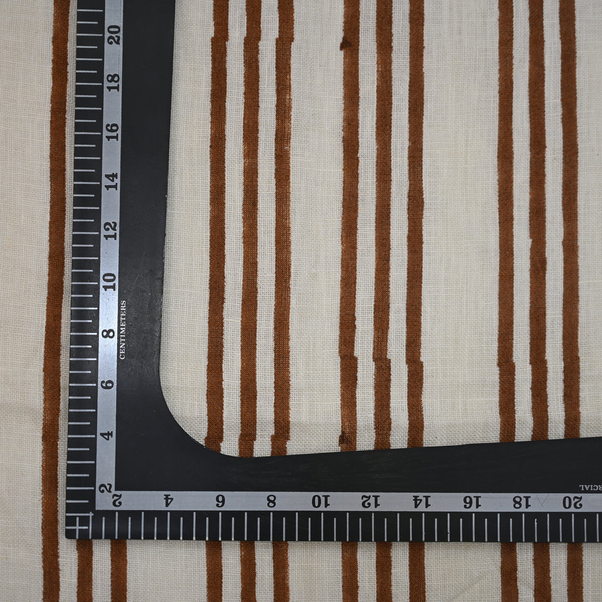 Camden Striped Linen Dinner Napkin