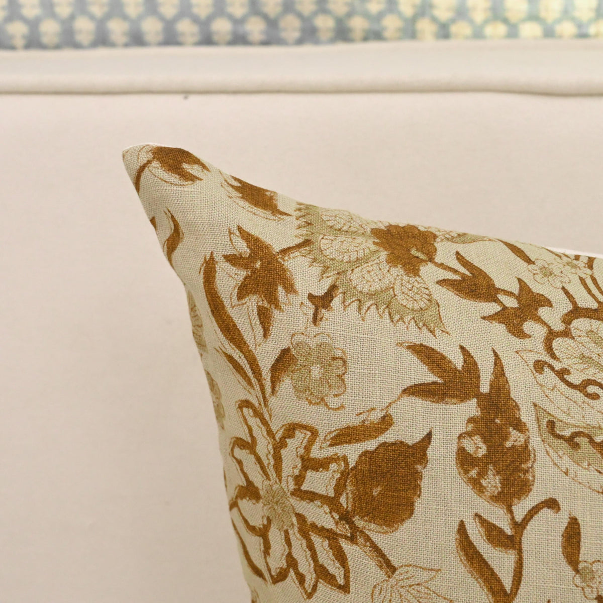 English Rose Vine Block Print Linen Pillow Cover – view 4